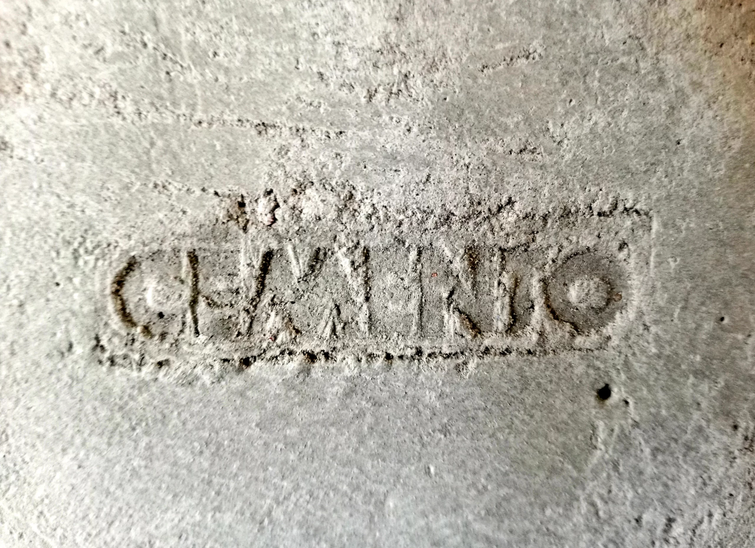 logo beton dark scaled